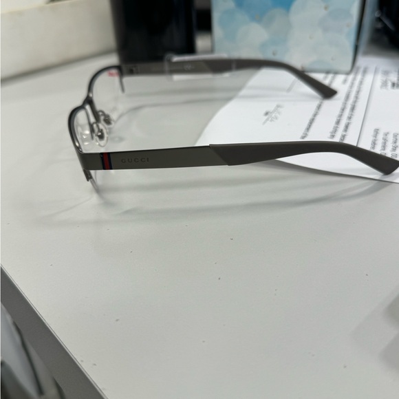 Gucci eyeglasses. Ready for perscription. Men - Picture 2 of 6